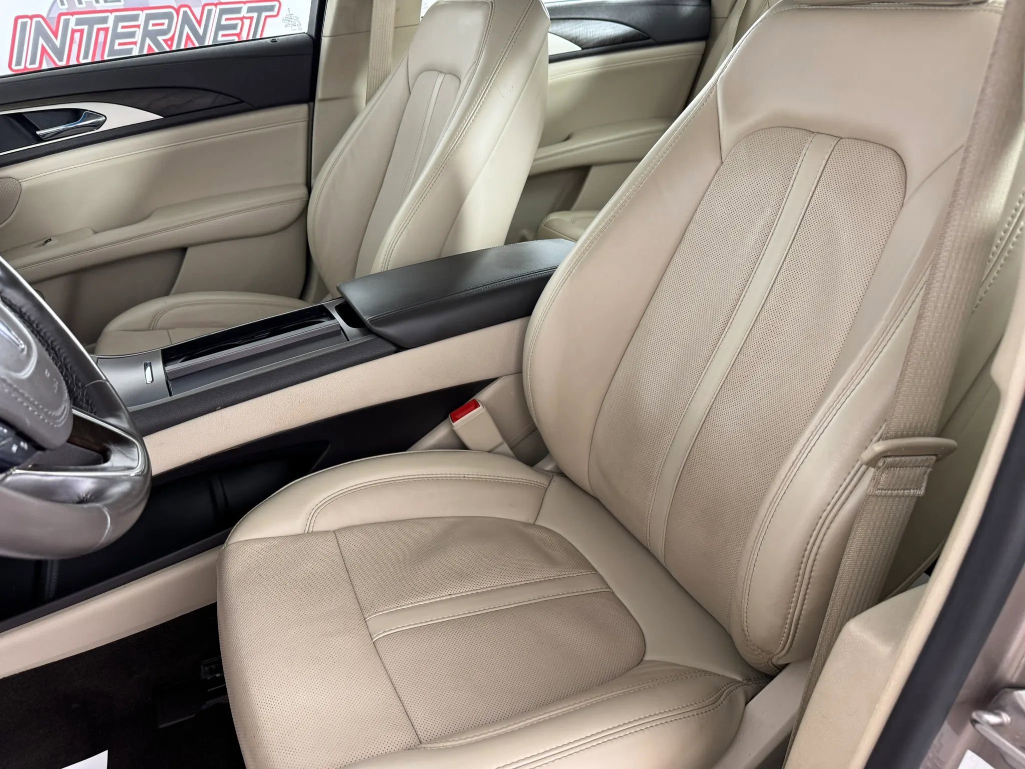 Used 2020 Lincoln MKZ Reserve FWD image 36