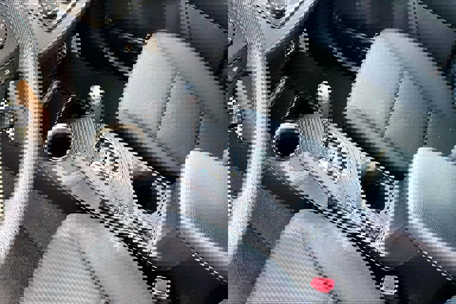 Used 2014 Toyota RAV4 LE image 15