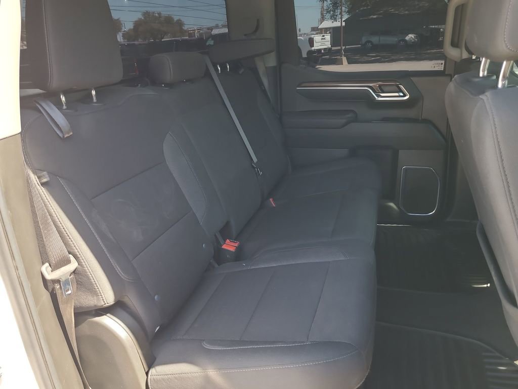 Certified 2025 Chevrolet Silverado 1500 LT AWD/4WD image 28