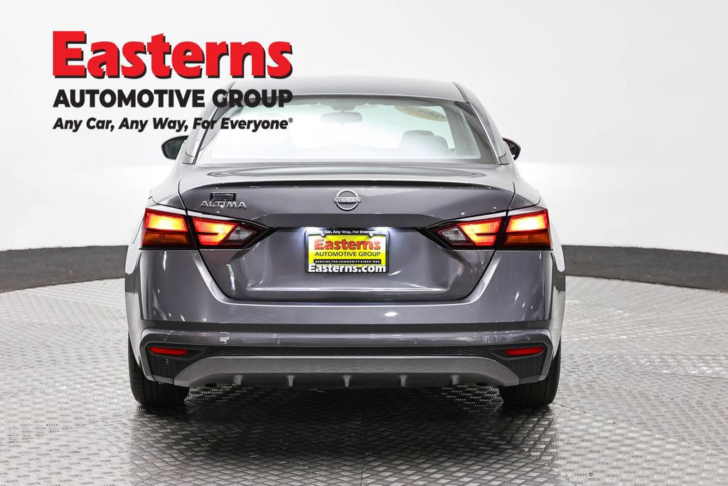 Used 2024 Nissan Altima 2.5 S FWD image 6