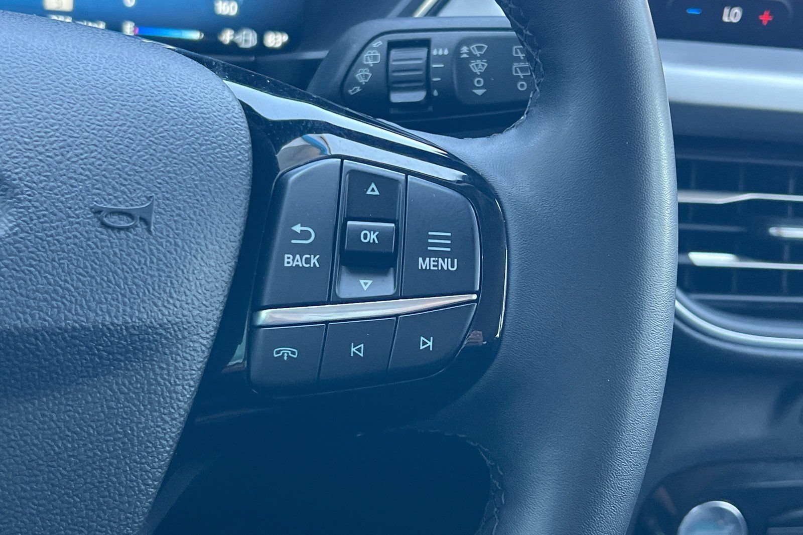 Used 2023 Ford Escape SE w/ PHEV Premium Package FWD image 33