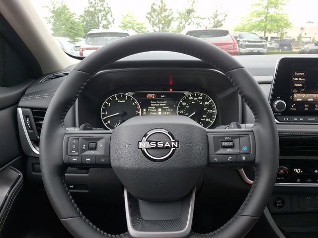 New 2026 Nissan Rogue SV AWD/4WD image 17