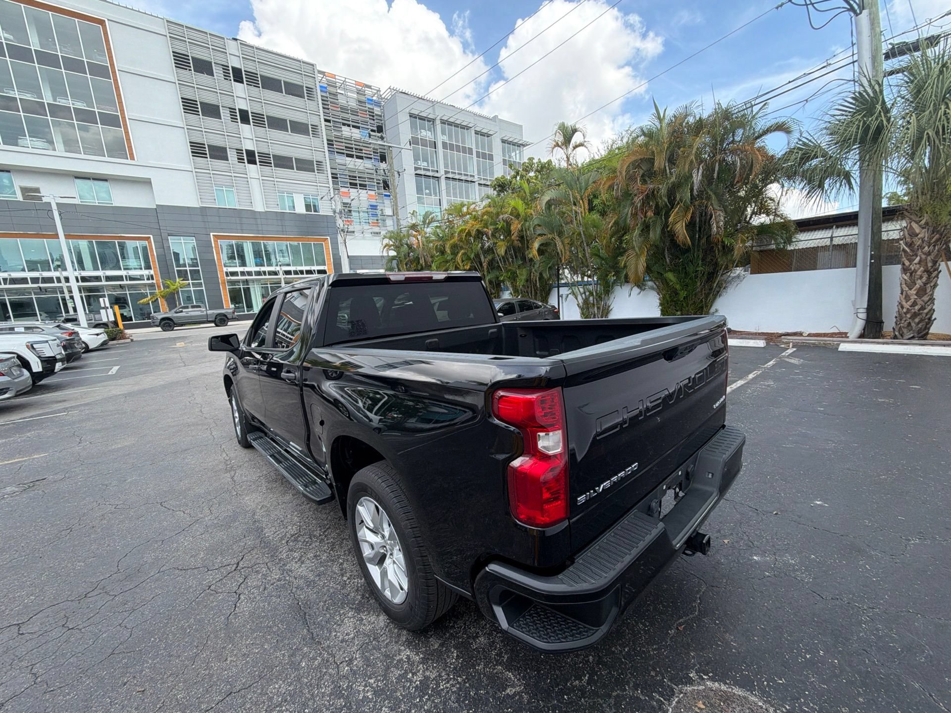 Used 2022 Chevrolet Silverado 1500 Custom RWD image 12