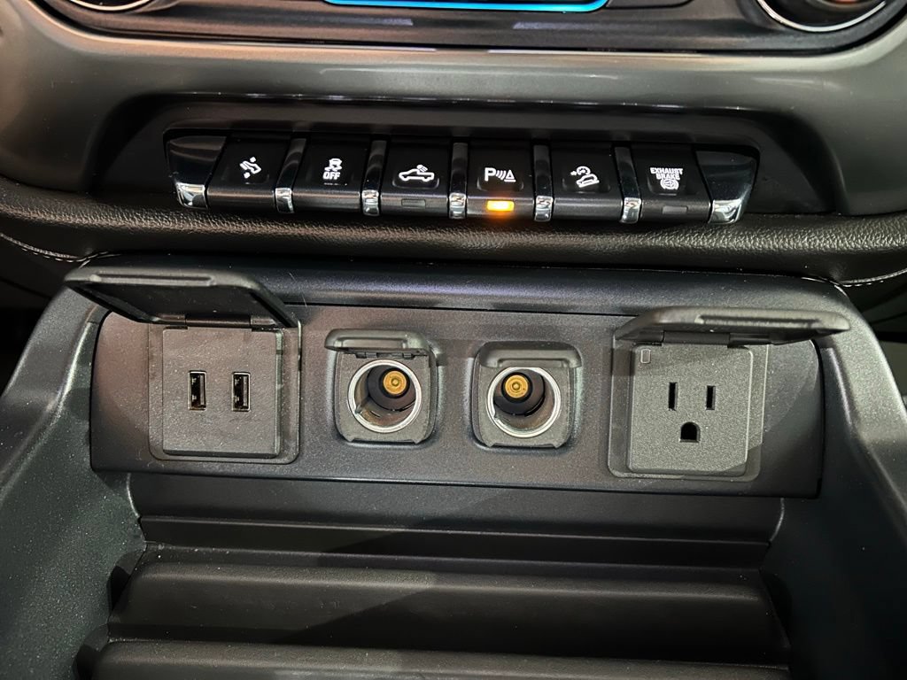 Used 2019 Chevrolet Silverado 2500 LTZ w/ LTZ Plus Package AWD/4WD image 32
