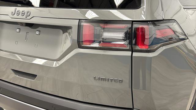 New 2026 Jeep Cherokee Limited image 37