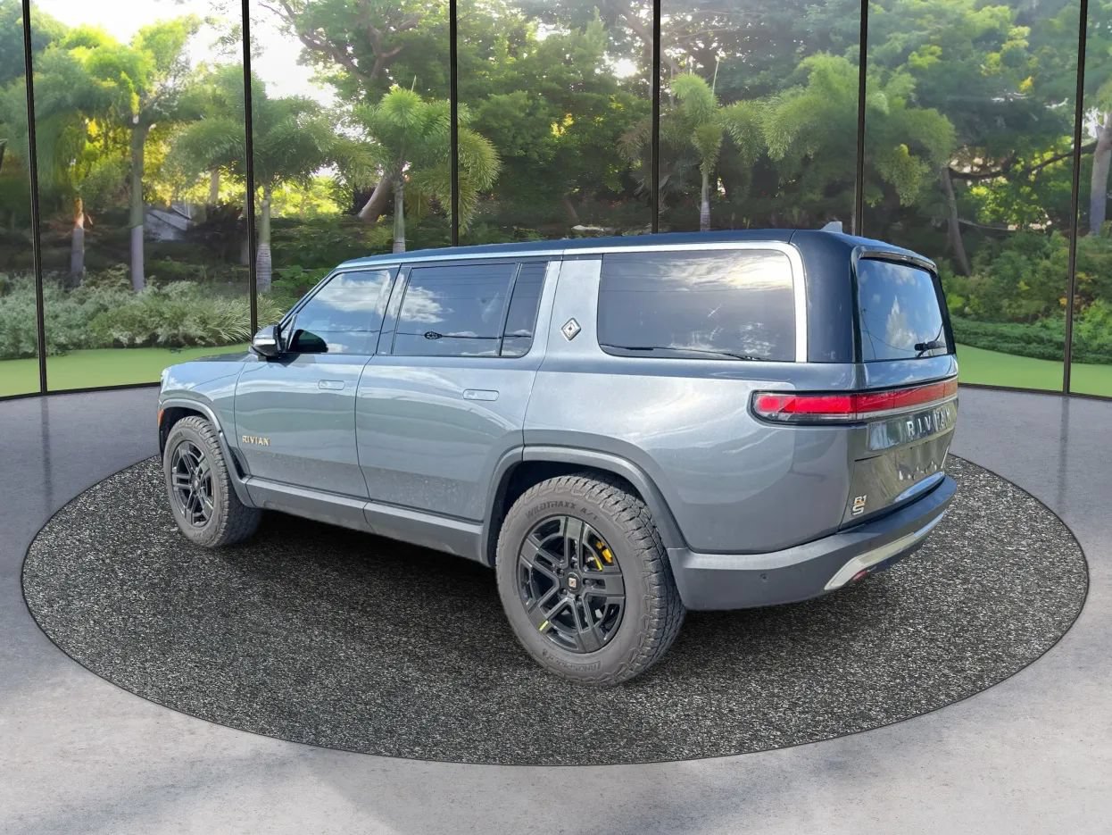 Used 2023 Rivian R1S Adventure AWD/4WD image 7
