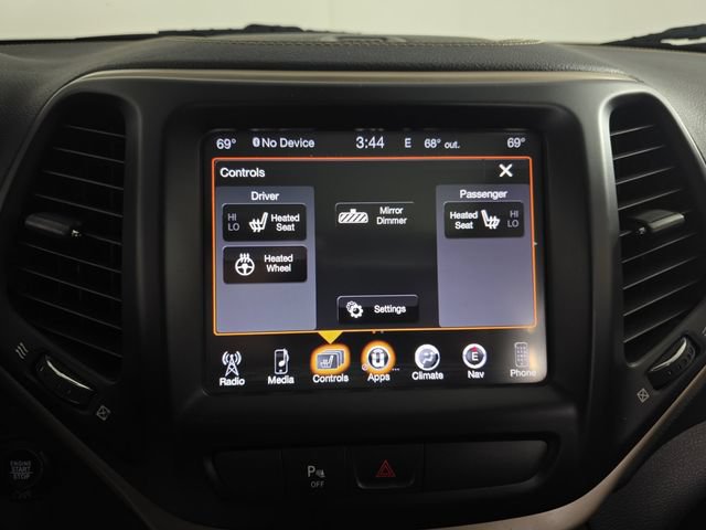 Used 2017 Jeep Cherokee High Altitude AWD/4WD image 19