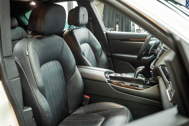 Used 2023 Maserati Levante Modena image 14