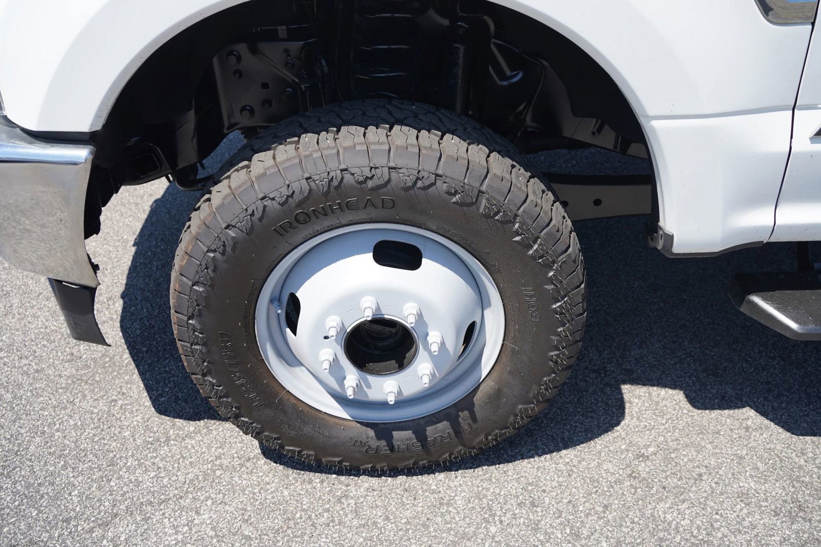 Used 2019 Ford F350 XL w/ Power Equipment Group AWD/4WD image 32