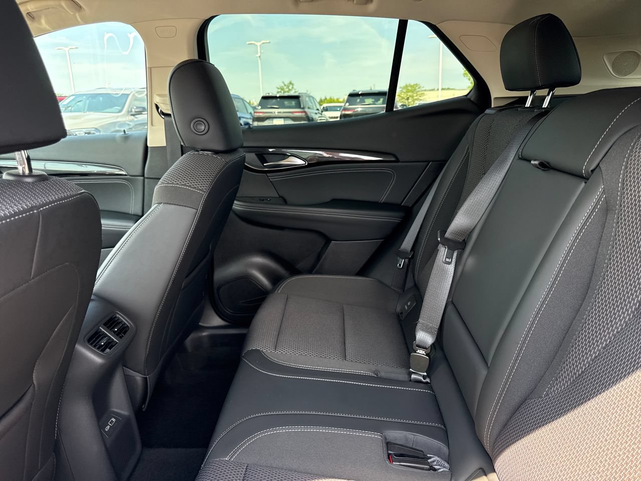 Used 2023 Buick Envision Preferred AWD/4WD image 13