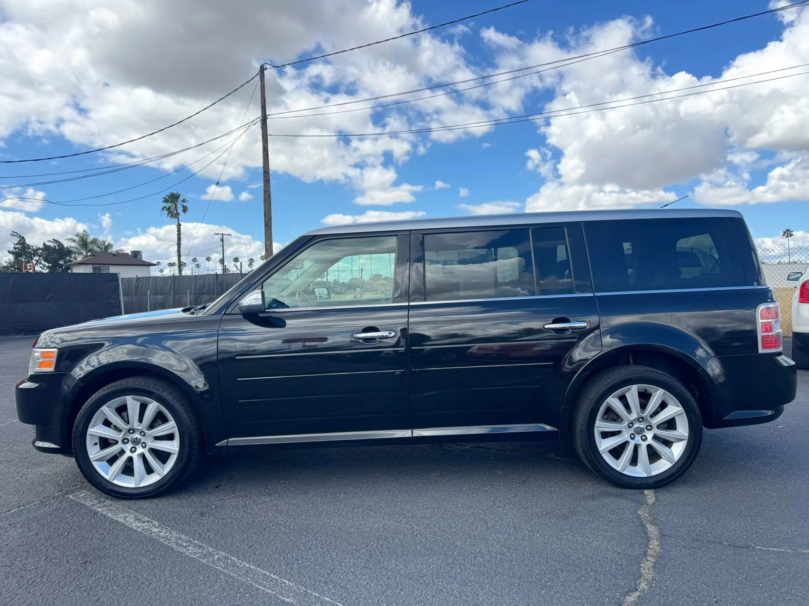 Used 2011 Ford Flex Limited image 3
