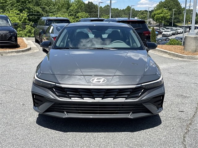 New 2025 Hyundai Elantra SEL image 2