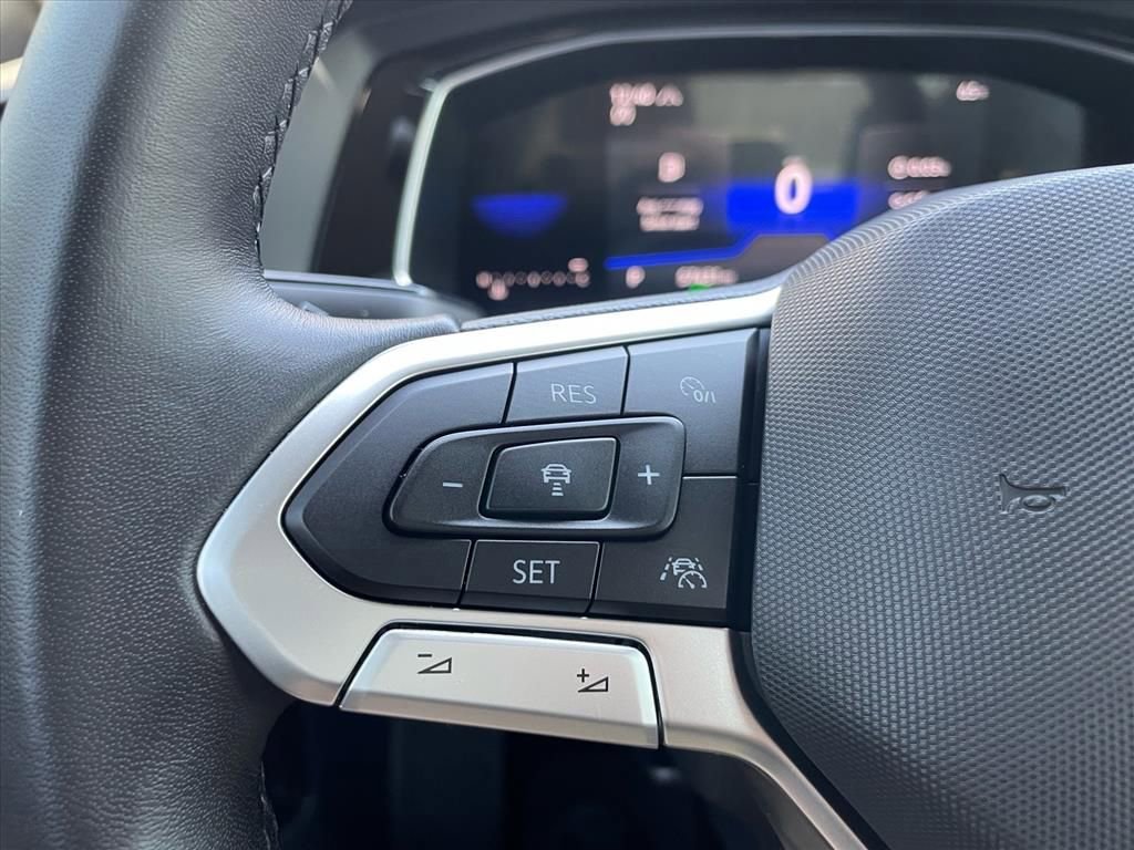 Used 2023 Volkswagen Jetta SE image 23