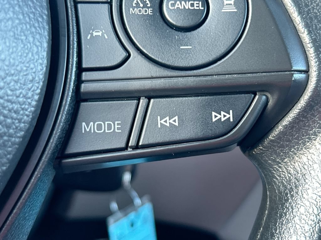 Used 2024 Toyota Corolla Cross L FWD image 16