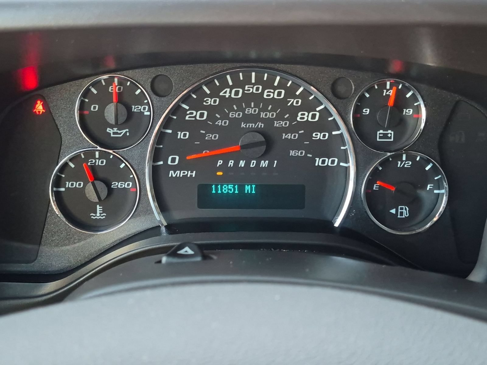 Used 2025 Chevrolet Express 2500 w/ Driver Convenience Package RWD image 17
