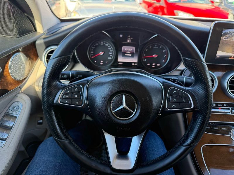 Used 2015 Mercedes-Benz C 300 4MATIC Sedan image 16