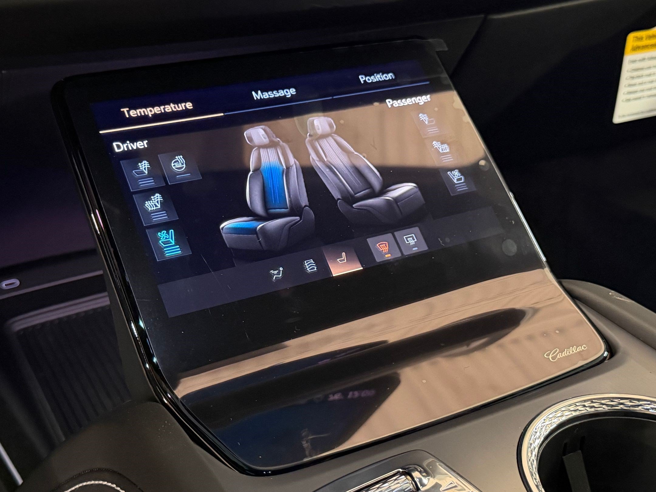 New 2027 Cadillac Vistiq Luxury AWD/4WD image 41