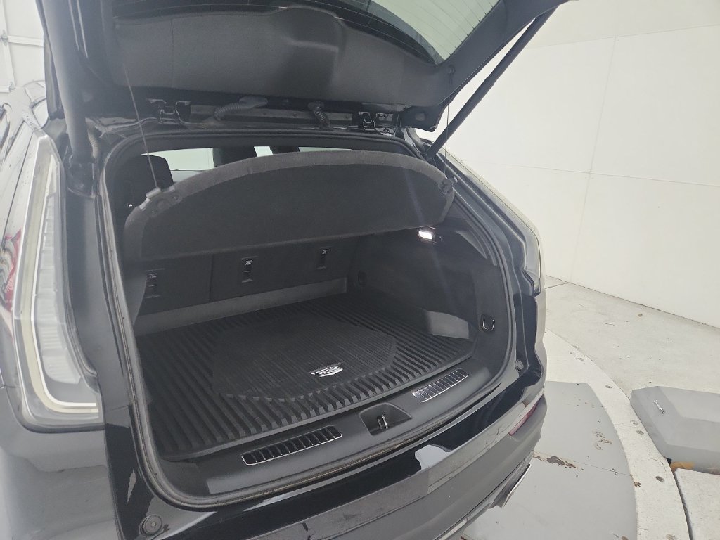 Used 2020 Cadillac XT4 Sport w/ Trailering Package AWD/4WD image 35