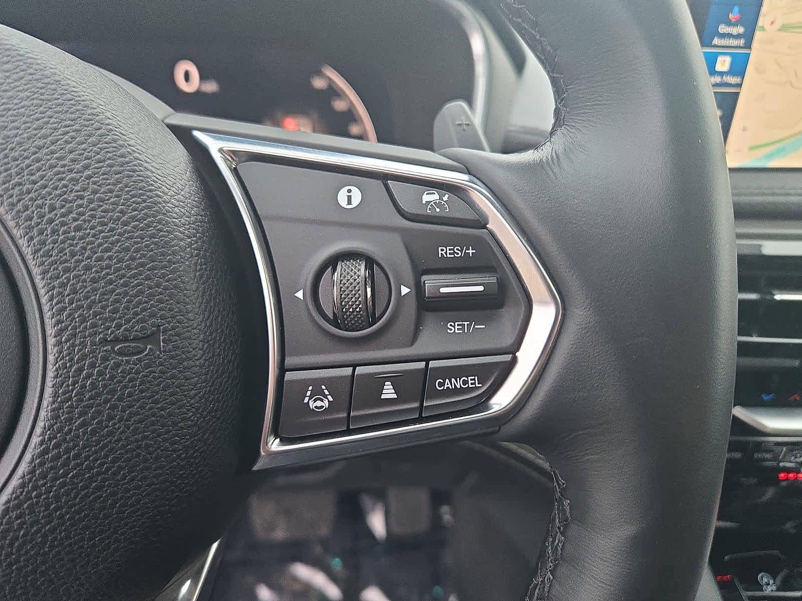 Certified 2025 Acura MDX SH-AWD w/ Advance Package image 25