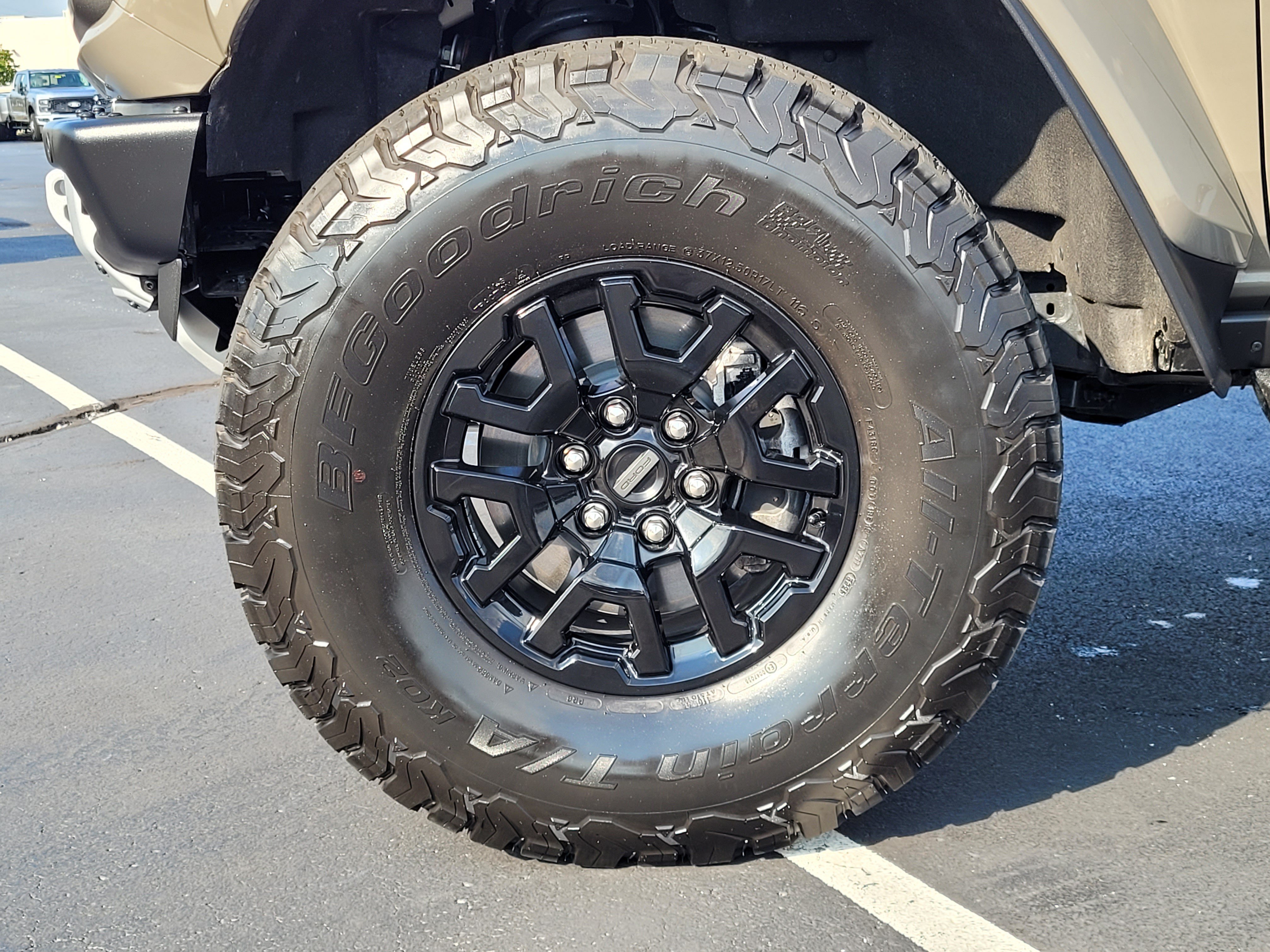 Used 2025 Ford Bronco Raptor AWD/4WD image 10