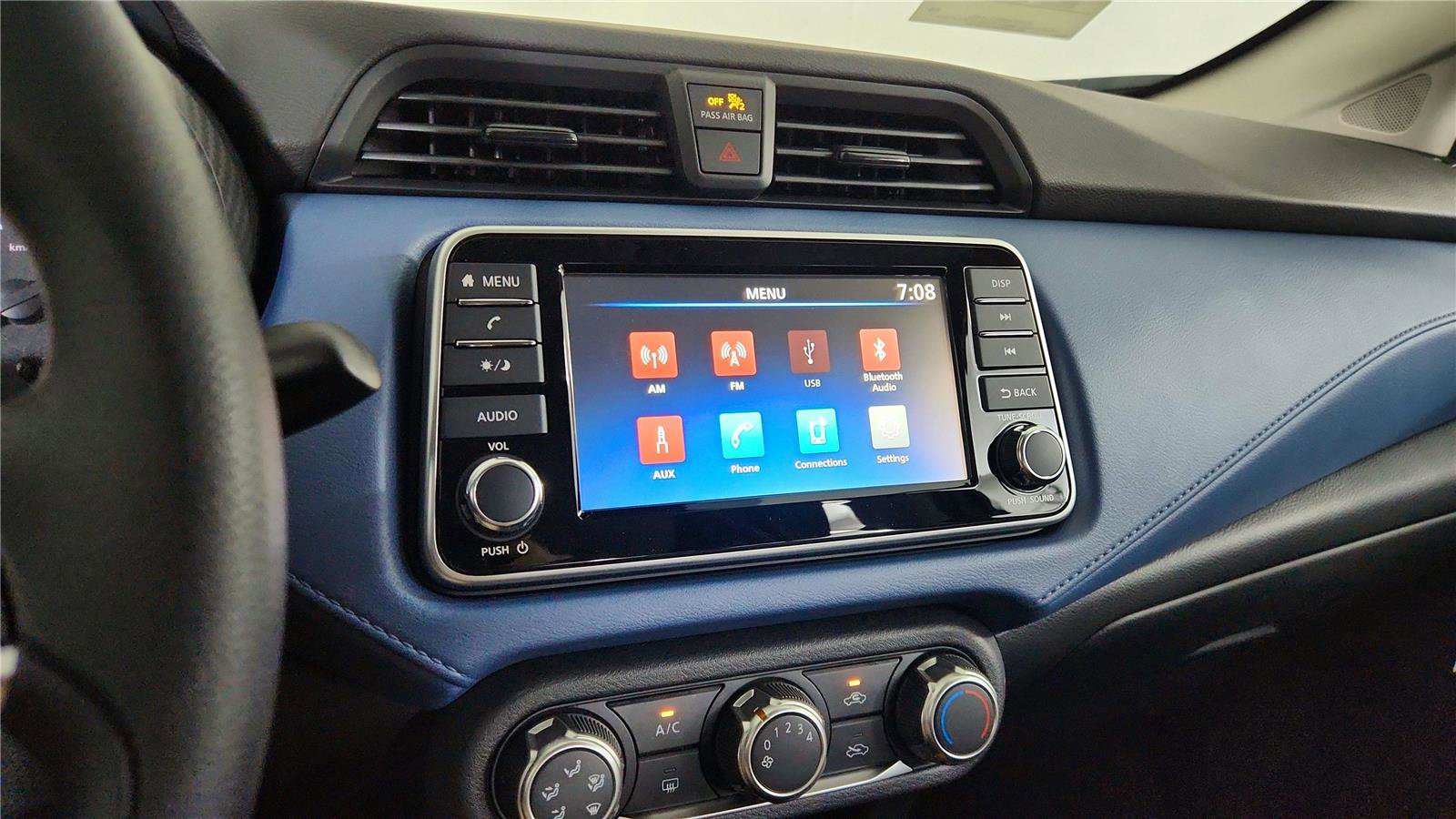 New 2025 Nissan Versa SV w/ Trunk Package image 29