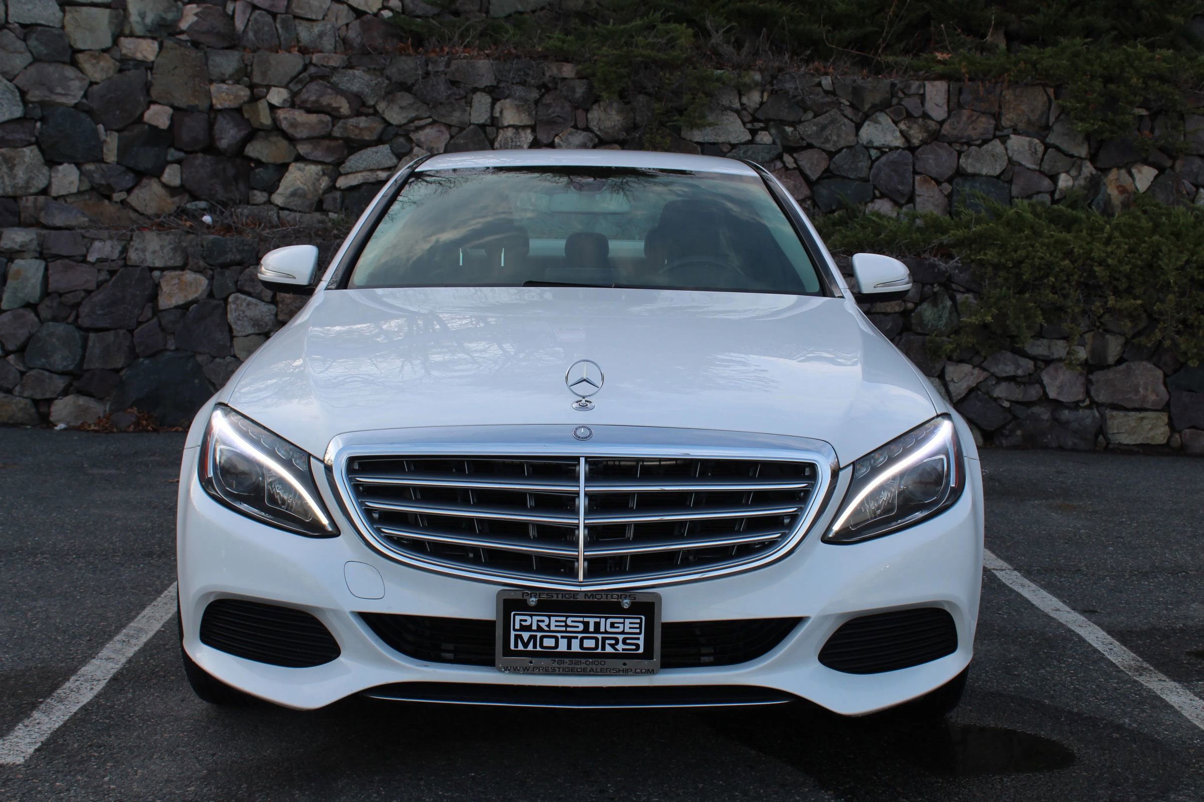 Used 2015 Mercedes-Benz C 300 4MATIC Sedan image 3