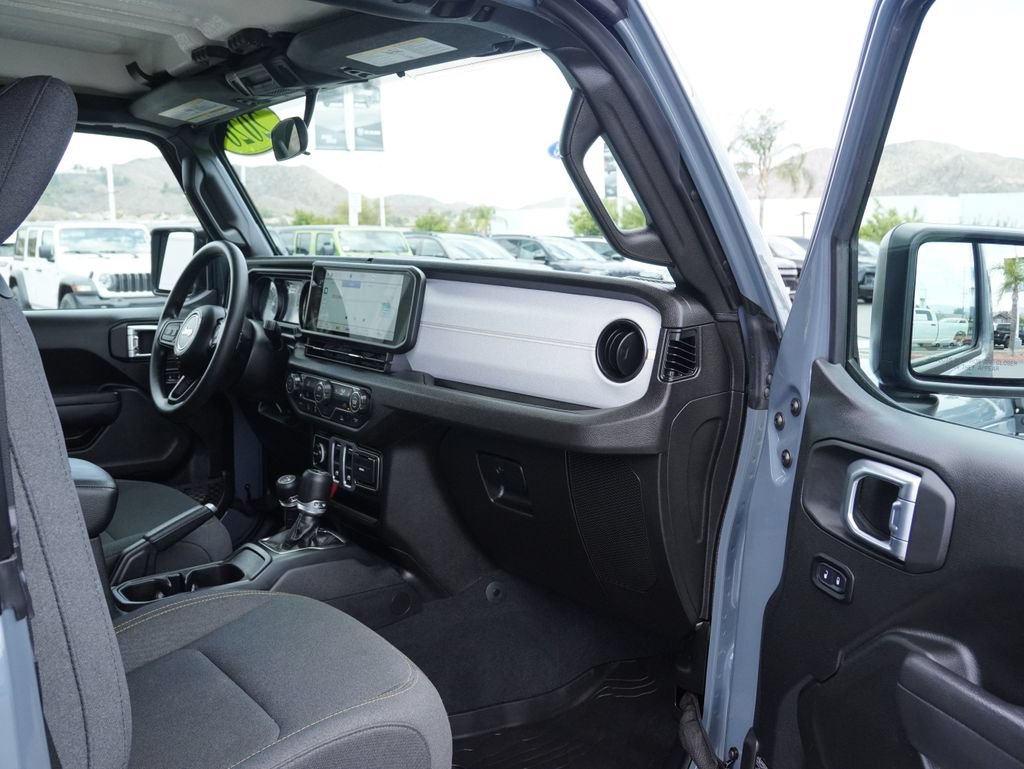 Certified 2026 Jeep Wrangler Sport AWD/4WD image 28