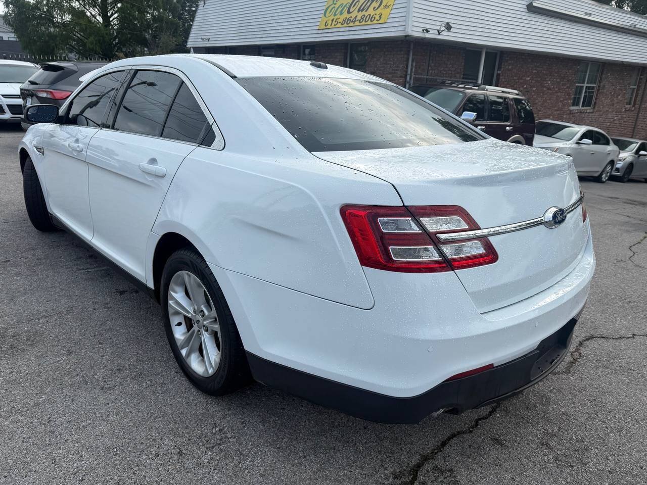 Used 2014 Ford Taurus SEL AWD/4WD image 12
