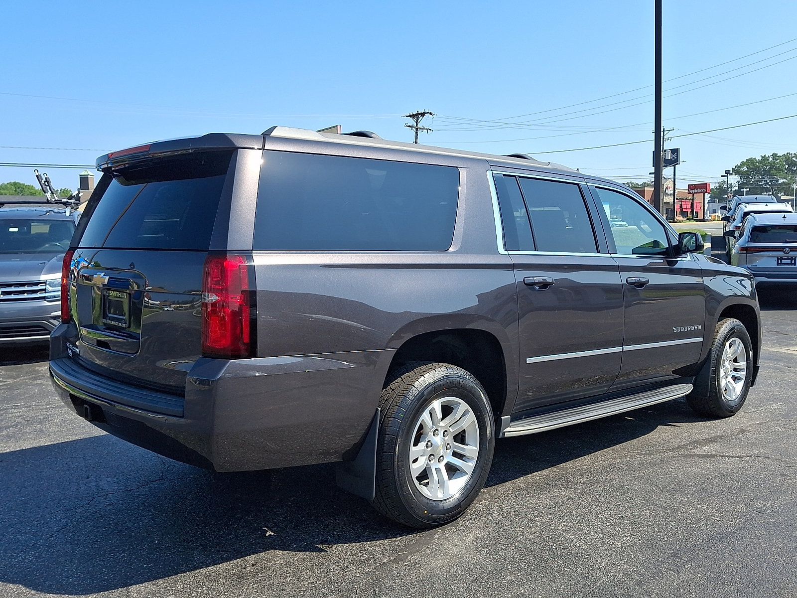 Used 2018 Chevrolet Suburban LS AWD/4WD image 6