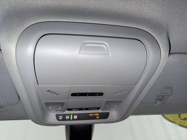 Used 2018 Chevrolet Equinox LT image 29