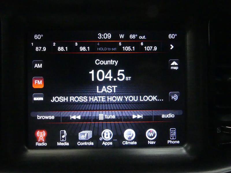 Used 2016 Dodge Challenger SXT w/ Blacktop Package RWD image 11