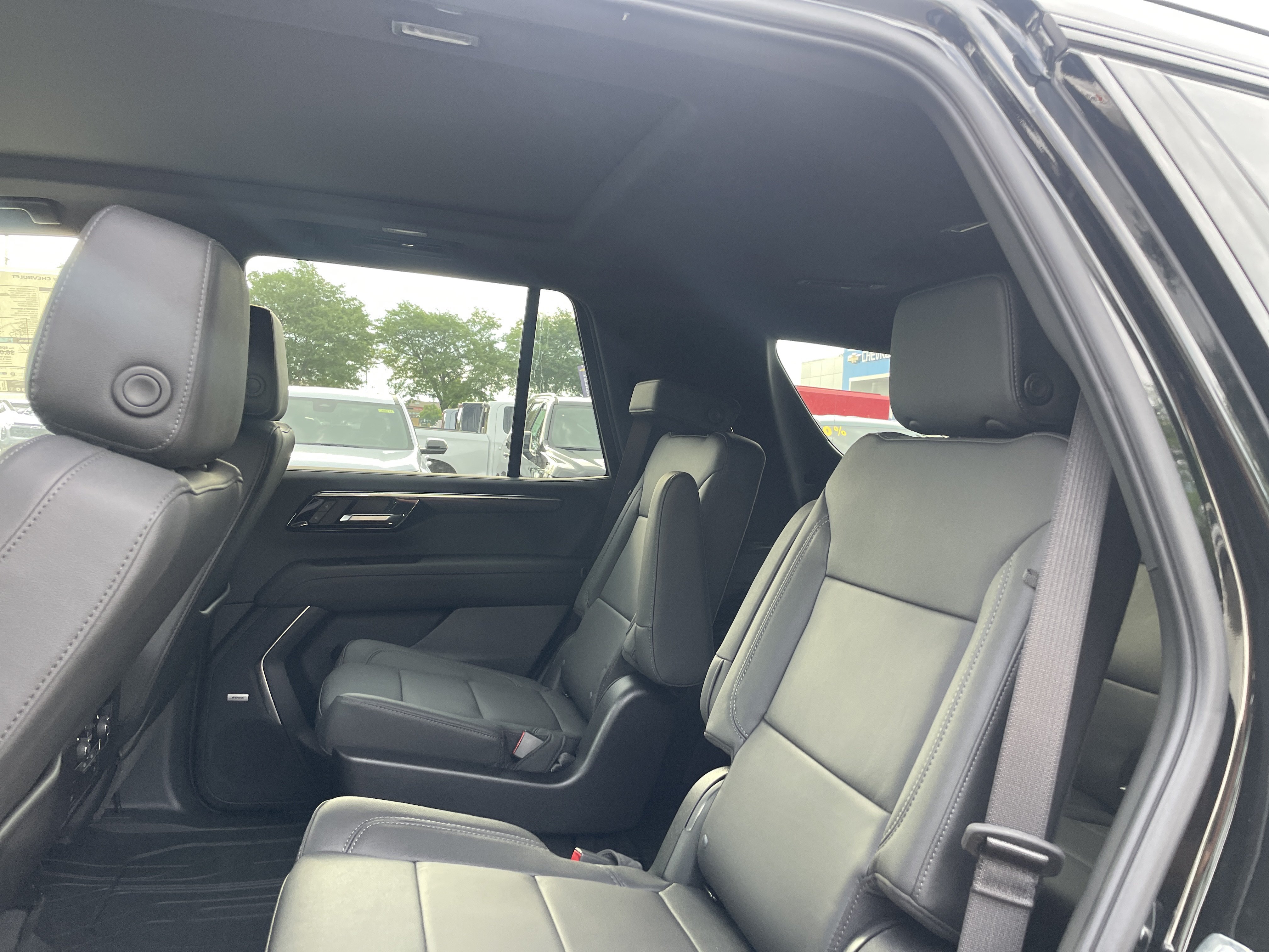 New 2026 Chevrolet Tahoe Z71 w/ Comfort Package AWD/4WD image 26