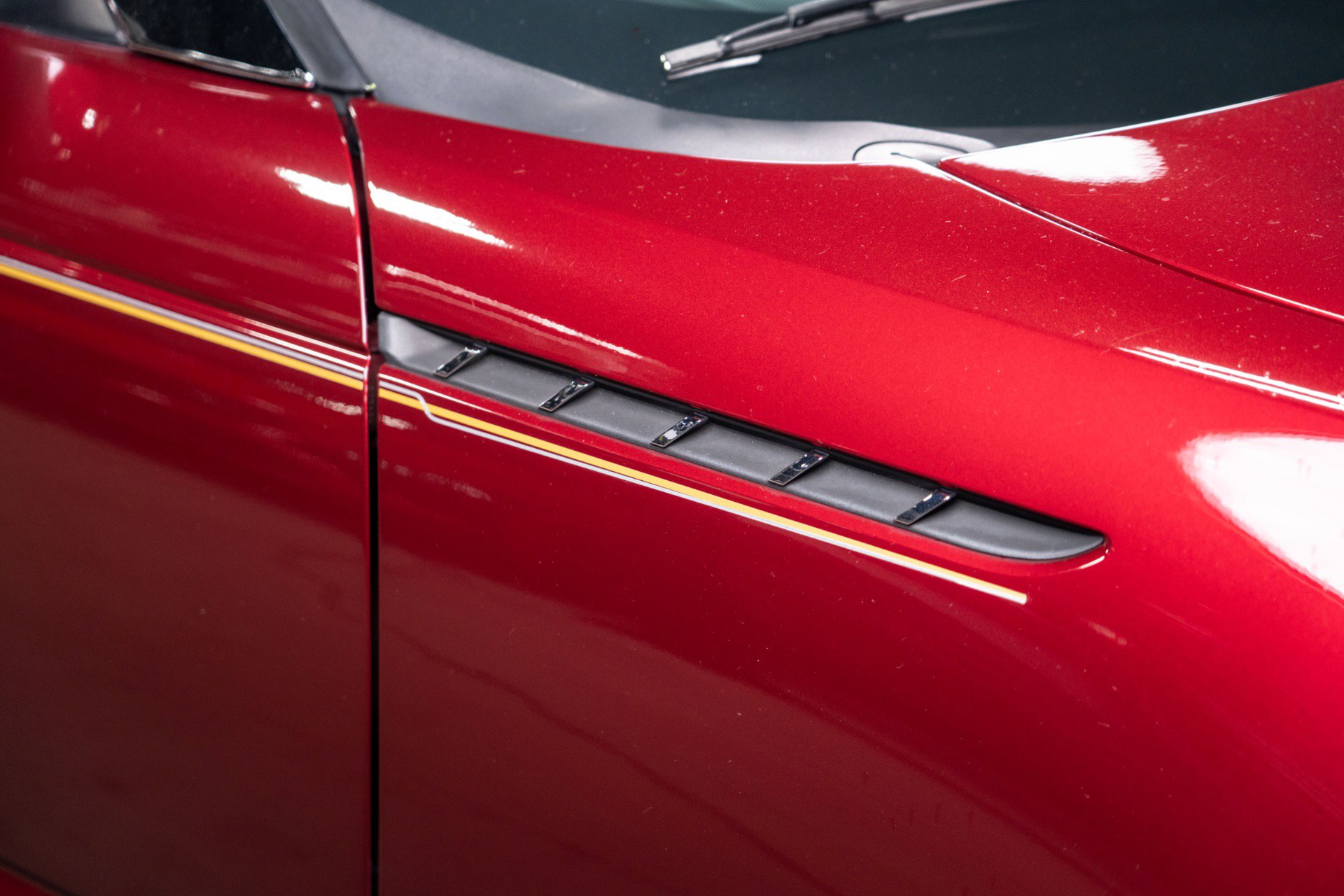 Used 2004 Ford Thunderbird Deluxe image 53