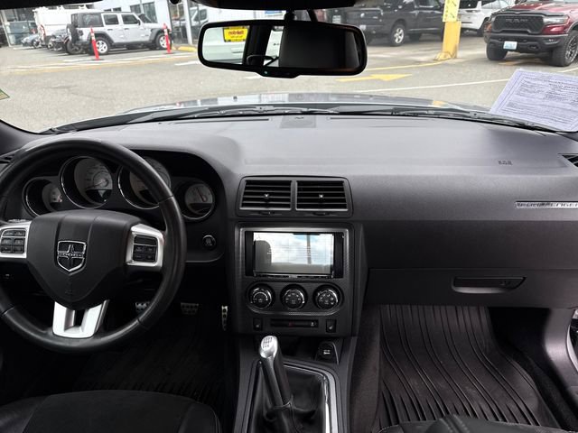 Used 2014 Dodge Challenger R/T image 11