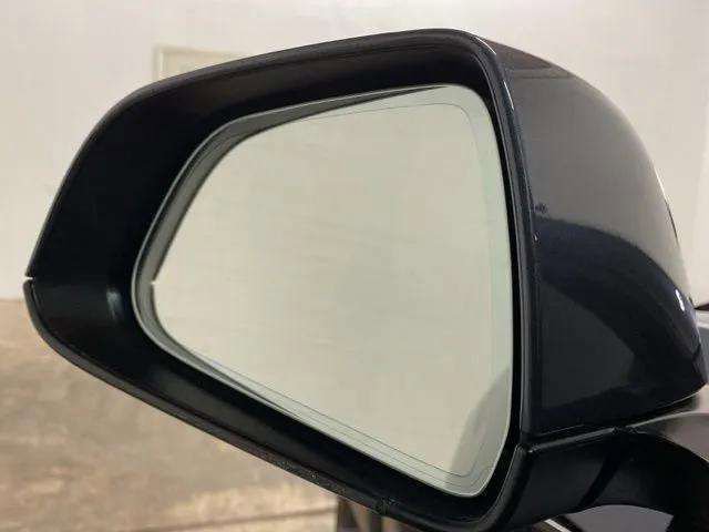 Used 2023 Tesla Model 3 Standard Range image 95