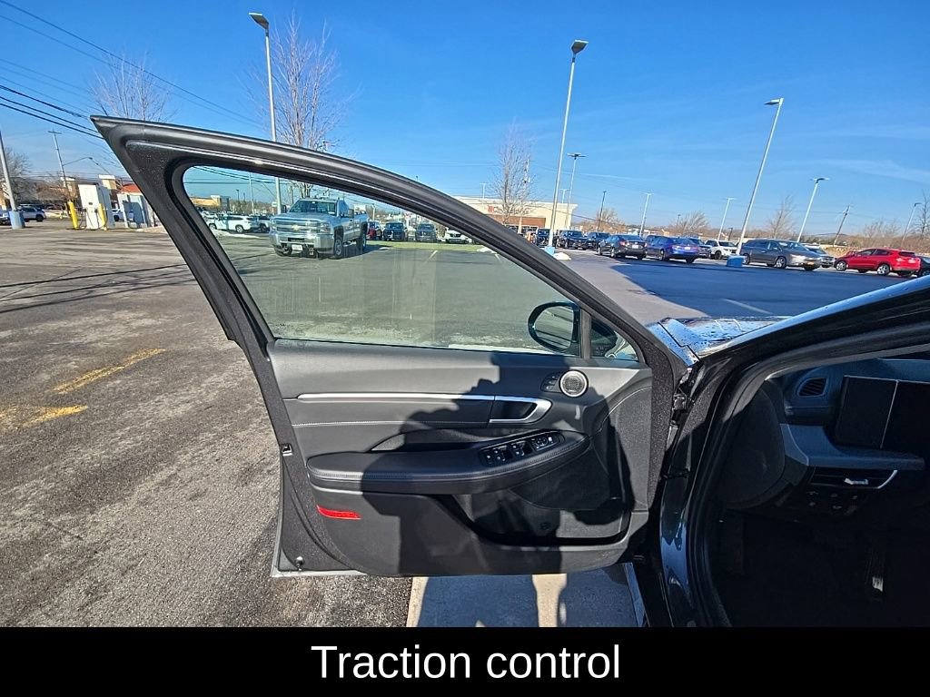 Used 2024 Hyundai Sonata Limited image 14