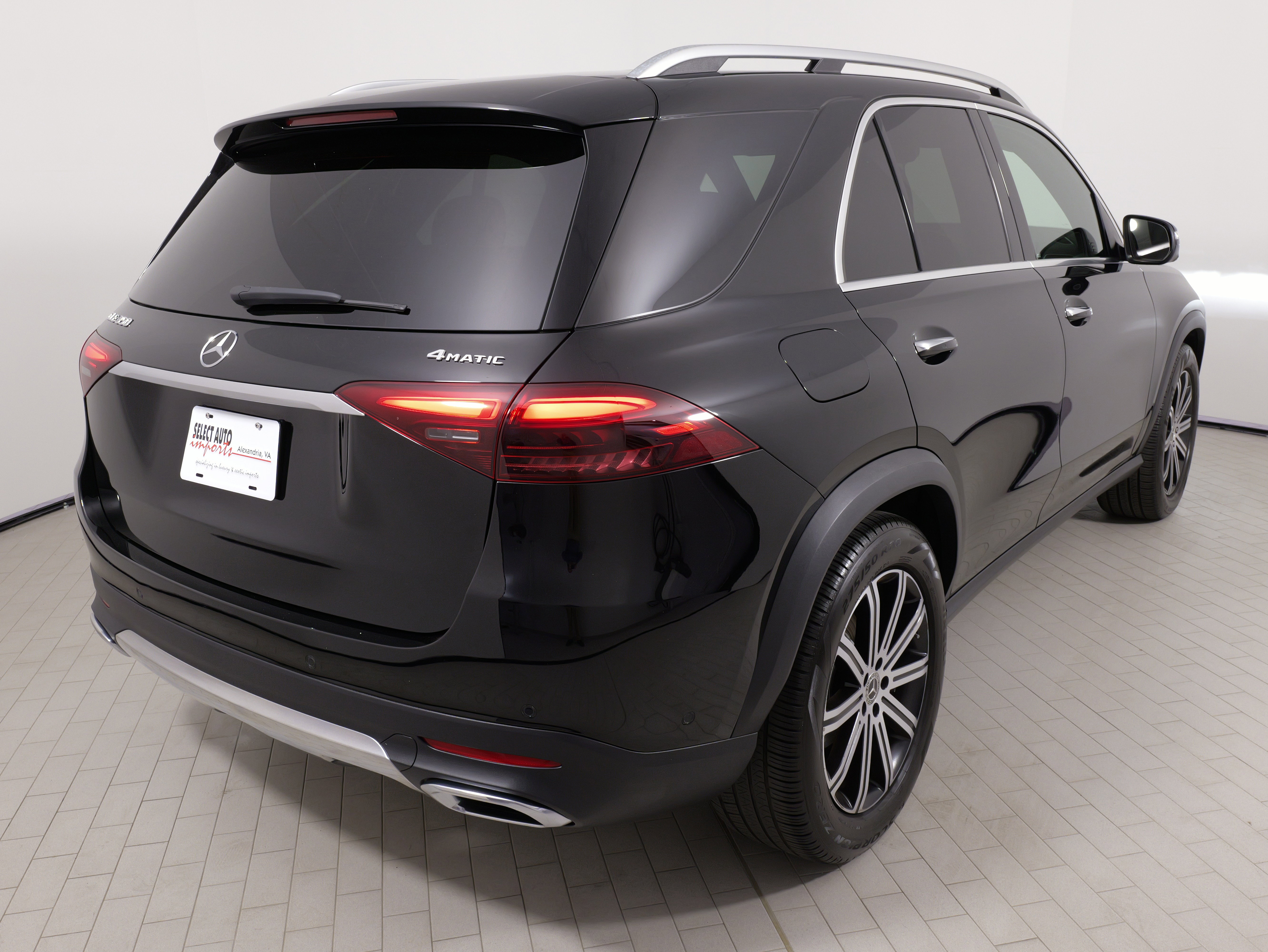 Used 2024 Mercedes-Benz GLE 350 4MATIC image 13
