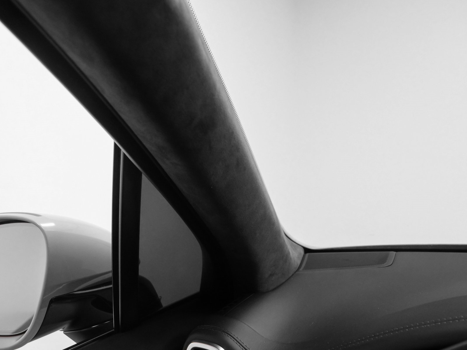 Used 2023 Porsche Cayenne GTS image 37