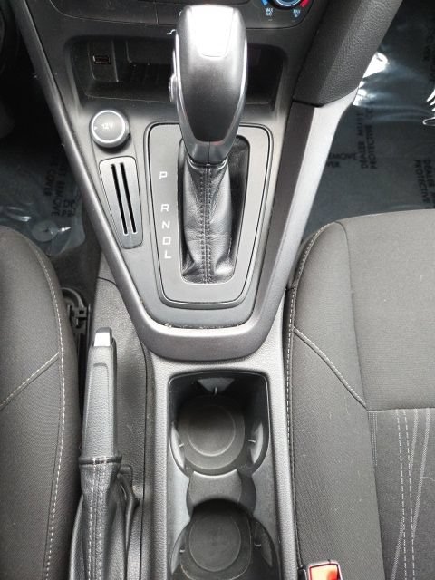 Used 2016 Ford Focus SE FWD image 19