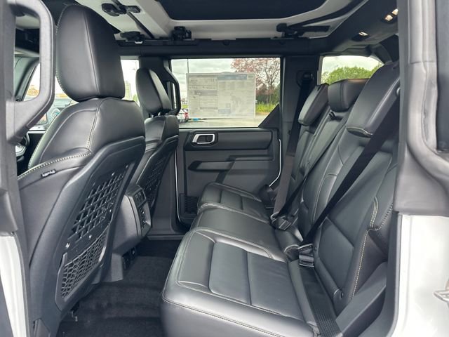 New 2025 Ford Bronco Badlands image 10