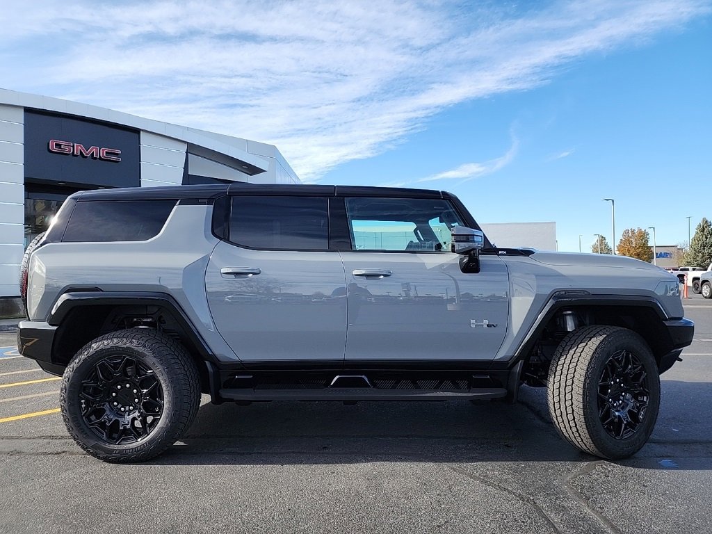 New 2025 GMC Hummer EV 2X image 8