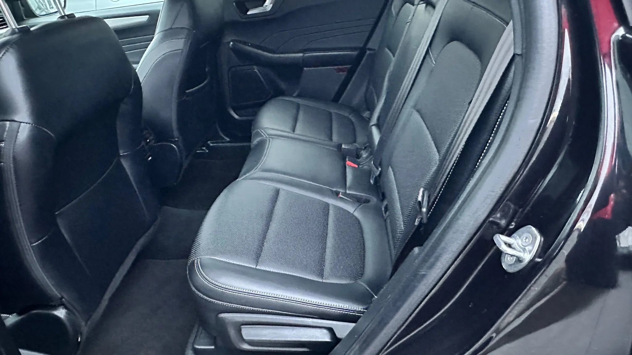 Used 2021 Ford Escape SEL image 13