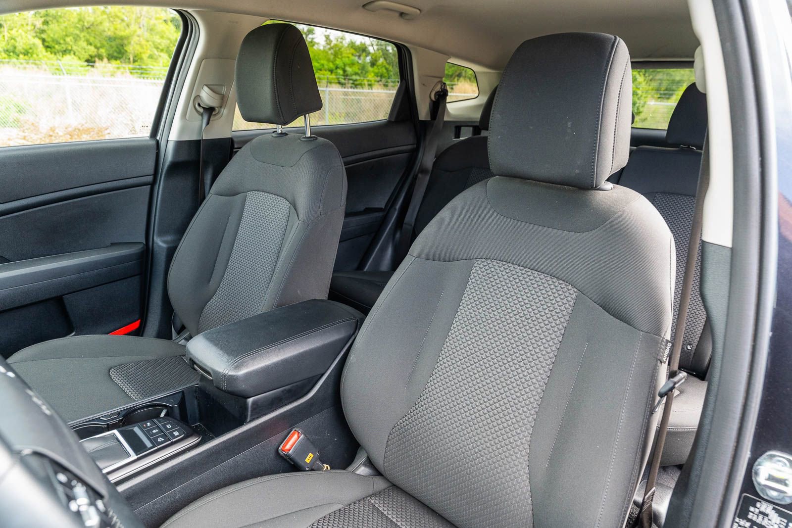 Used 2026 Kia Sportage LX w/ LX Convenience Package FWD image 20