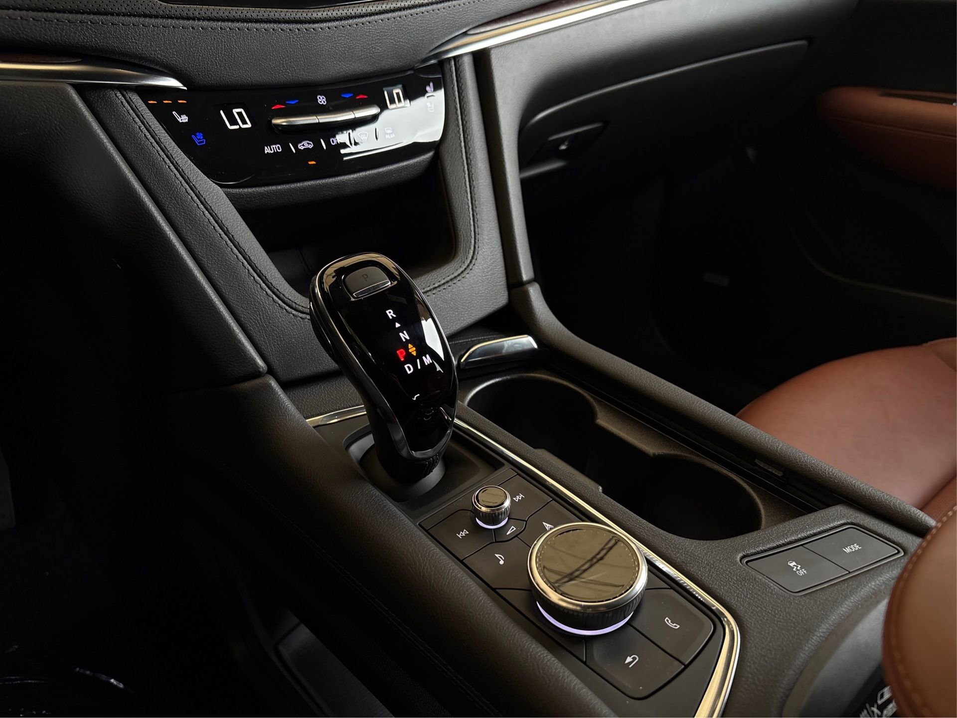 New 2026 Cadillac XT5 Premium Luxury w/ Driver Assist Package FWD image 30