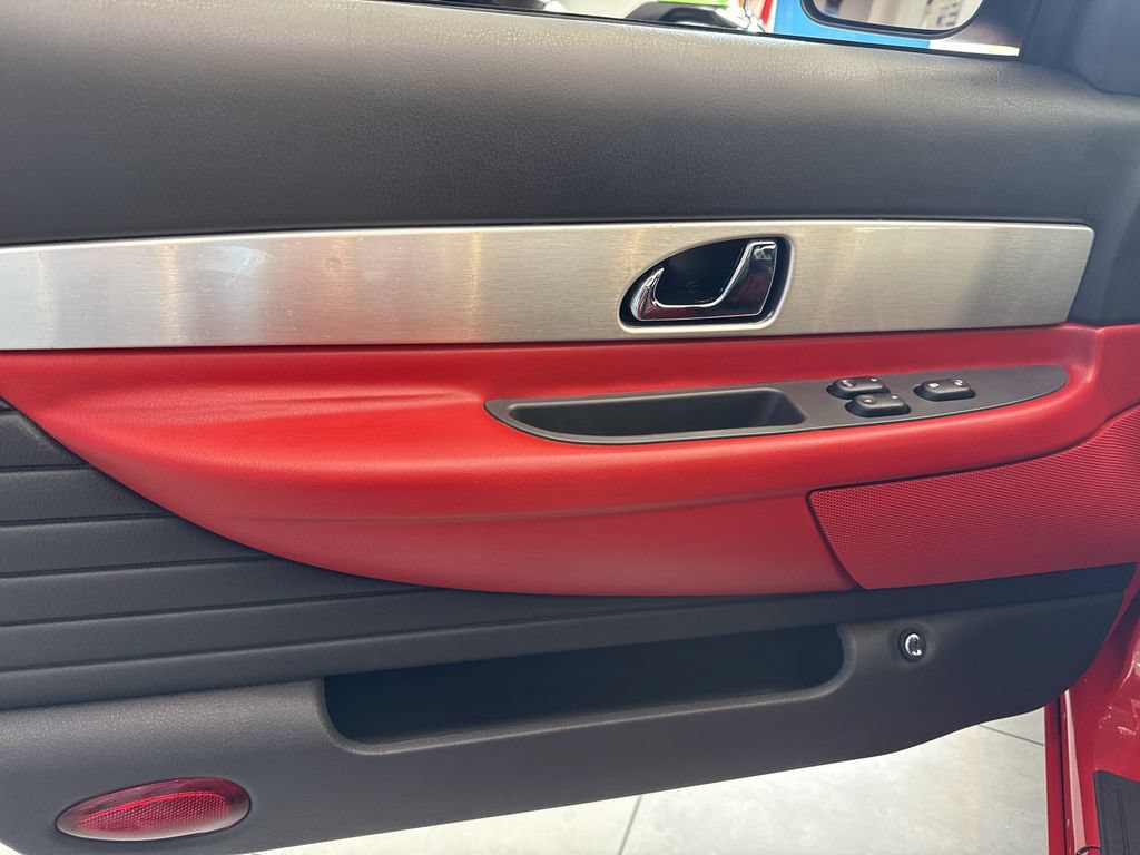 Used 2002 Ford Thunderbird RWD image 10