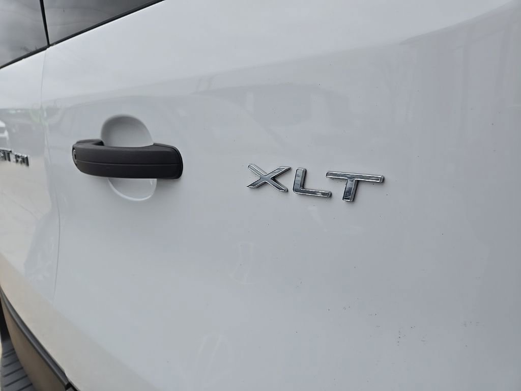 Used 2023 Ford Transit 350 XLT RWD image 18