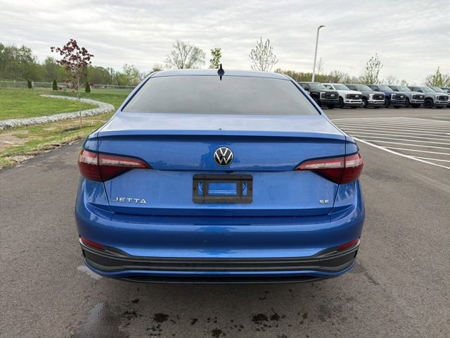 Used 2024 Volkswagen Jetta SE FWD image 8