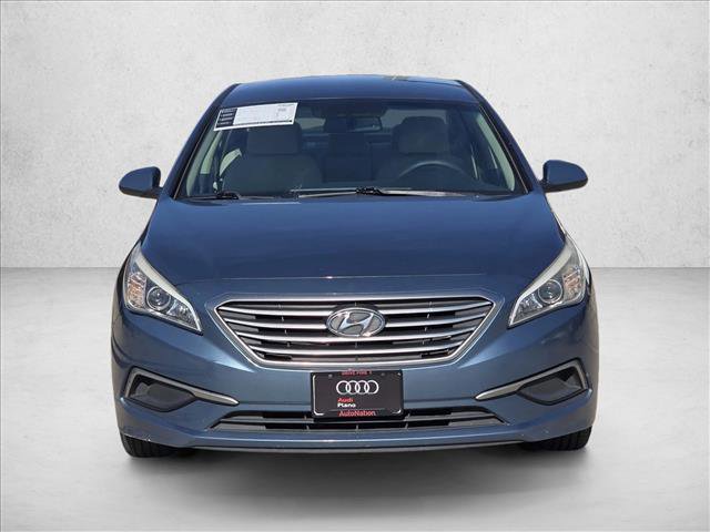Used 2016 Hyundai Sonata SE image 2