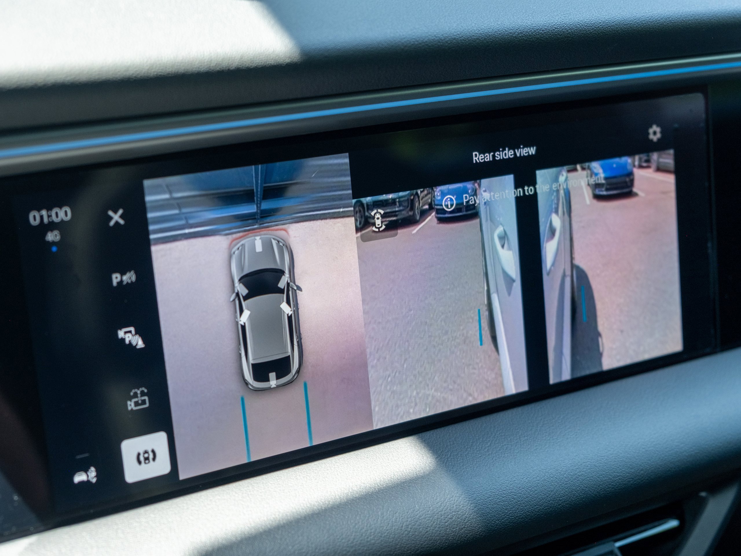 Used 2025 Porsche Macan Electric image 28