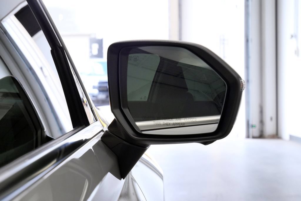 Used 2024 Hyundai Palisade Limited AWD/4WD image 37